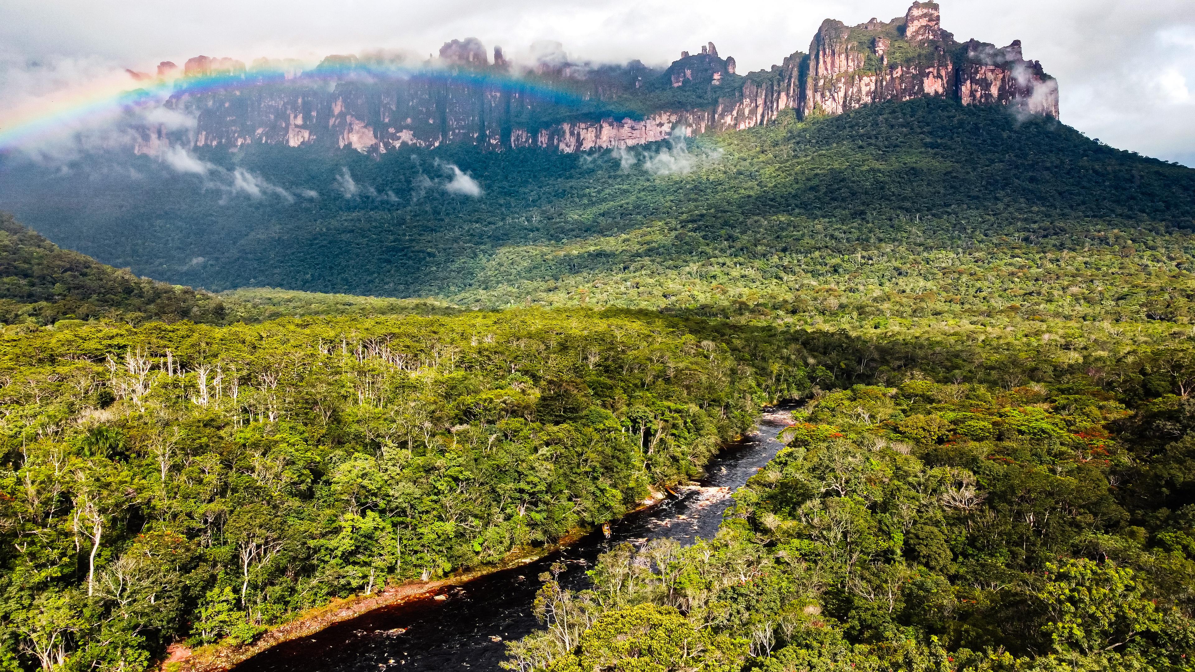 Auyantepuy and rainbow. Canaima, Venezuela